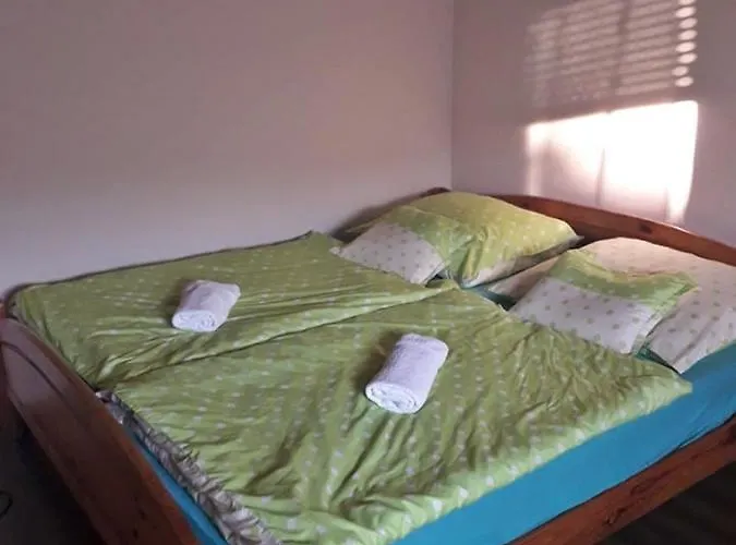 Апартаменты Hegyalja Vendeghaz *